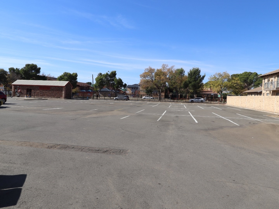 1 Bedroom Property for Sale in Willows Free State